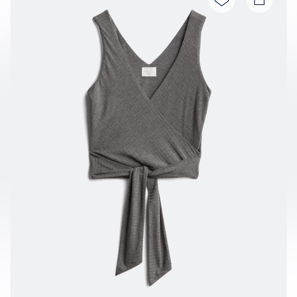 Dee Elly Callista sleeveless wrap crop top